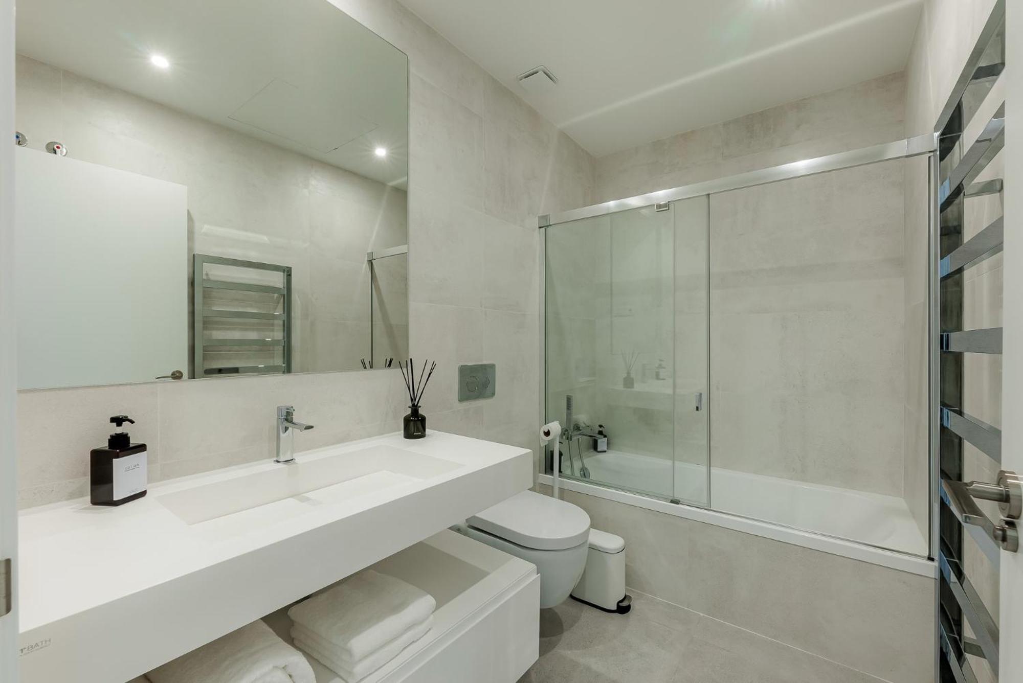 Appartamento Vida - Luxury Panorama Seaview Penthouse In Organic-boho Design With Pool, Gym, Marbella