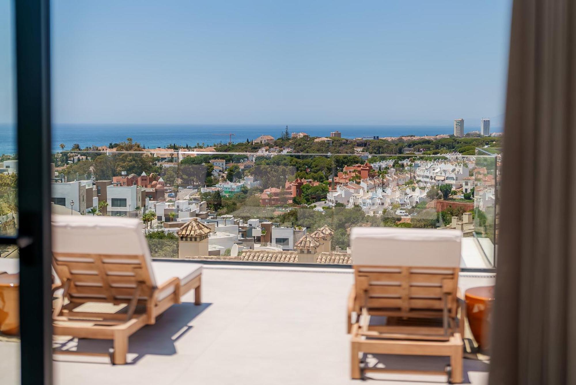 Appartamento Vida - Luxury Panorama Seaview Penthouse In Organic-boho Design With Pool, Gym, Marbella